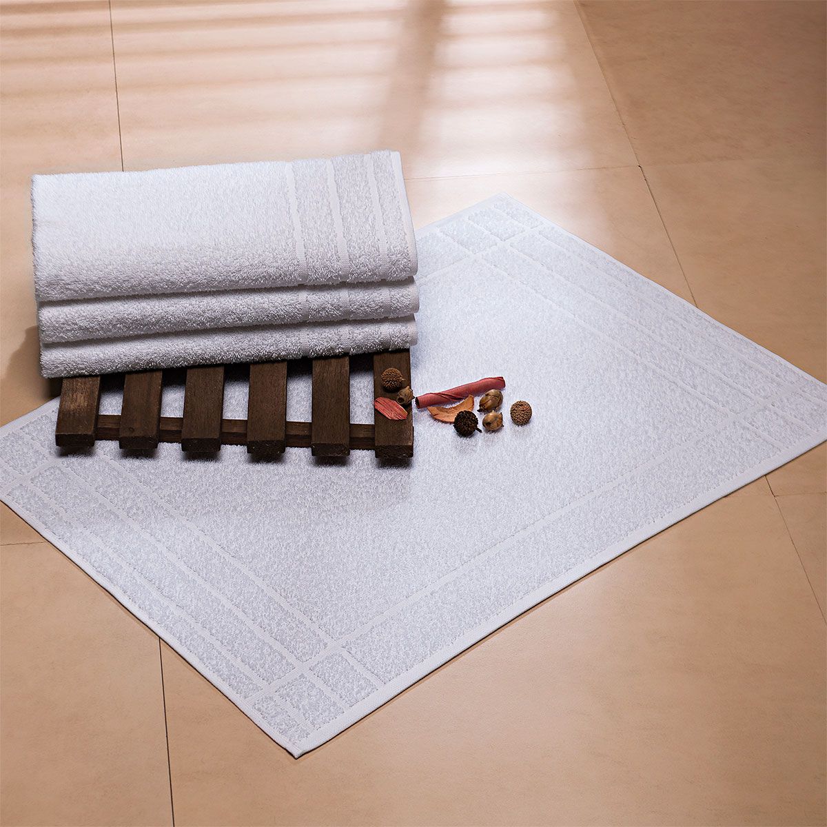 Toalha de Piso Branca Fit Hotelaria - 45x70cm - Gramatura 450g/m2 -  Peso: 142g